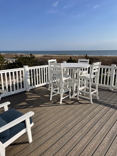 Charming Oceanfront Home Private Beach Gated Community 7 bedroom 6 Bath