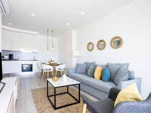 Living area - Beautiful ground floor with terrace and partial sea view in Costa Adeje (Adeje)