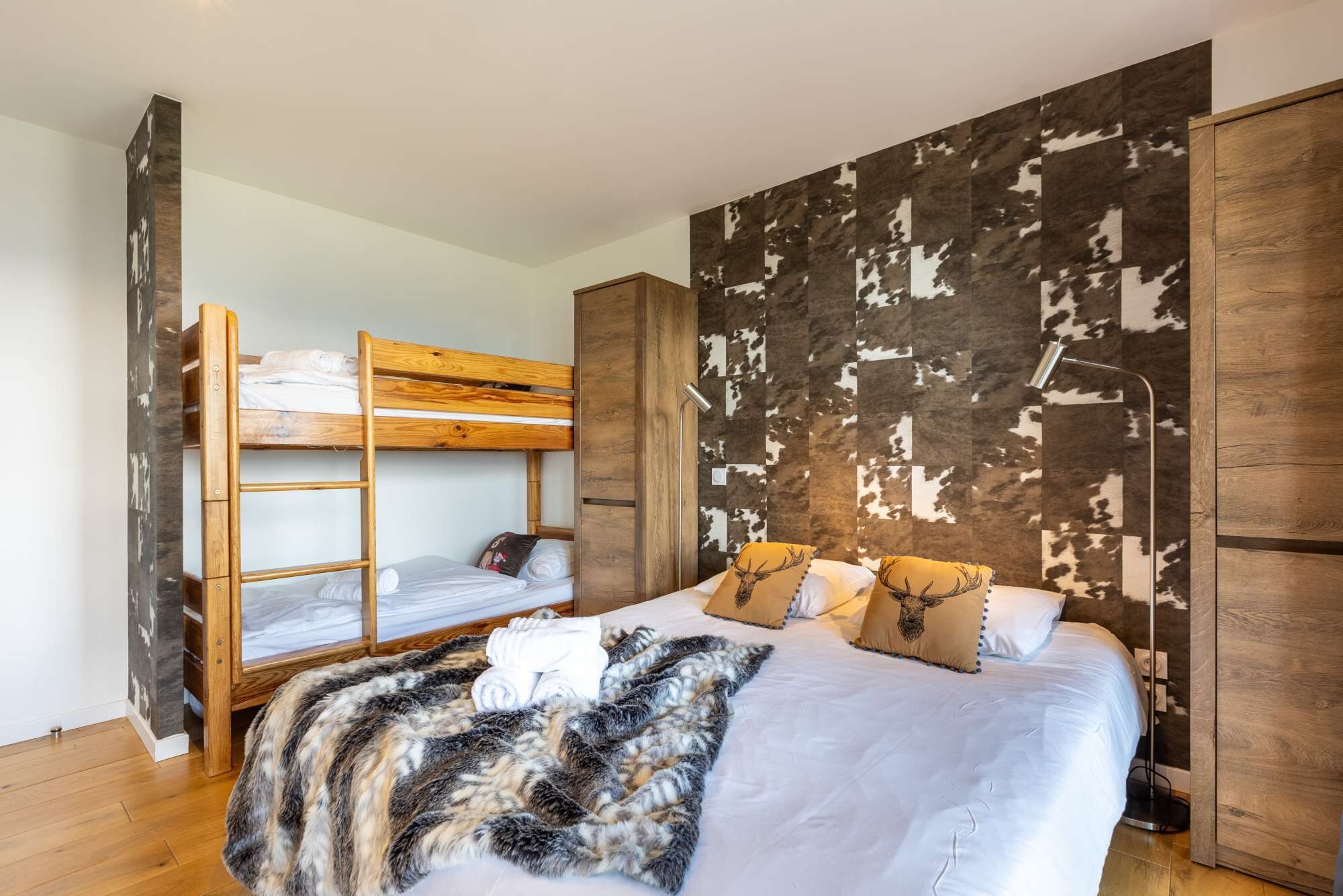 5 bedrooms, iron/ironing board, travel crib, WiFi