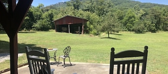 Isolate Stay at Pilot Mountain