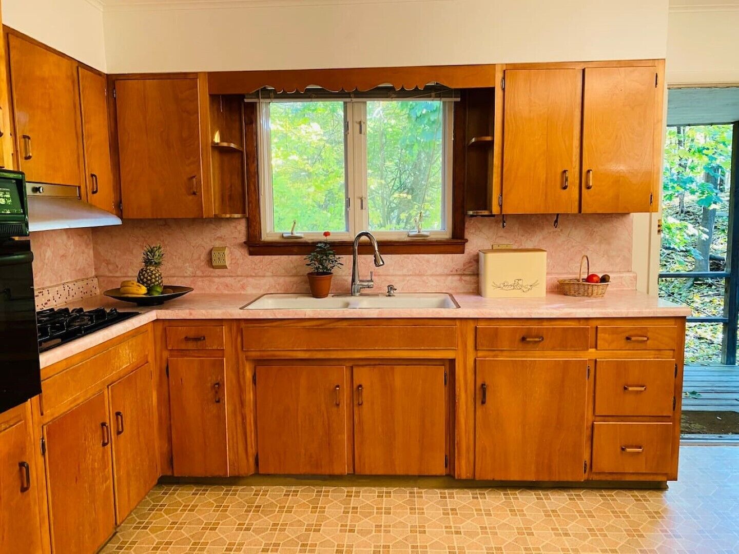 Charming 2 bdrm steps from New Paltz village