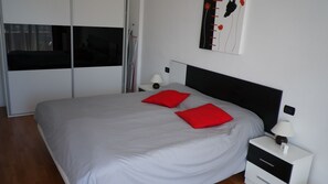 1 chambre, coffre-fort, fer et planche à repasser, Wi-Fi