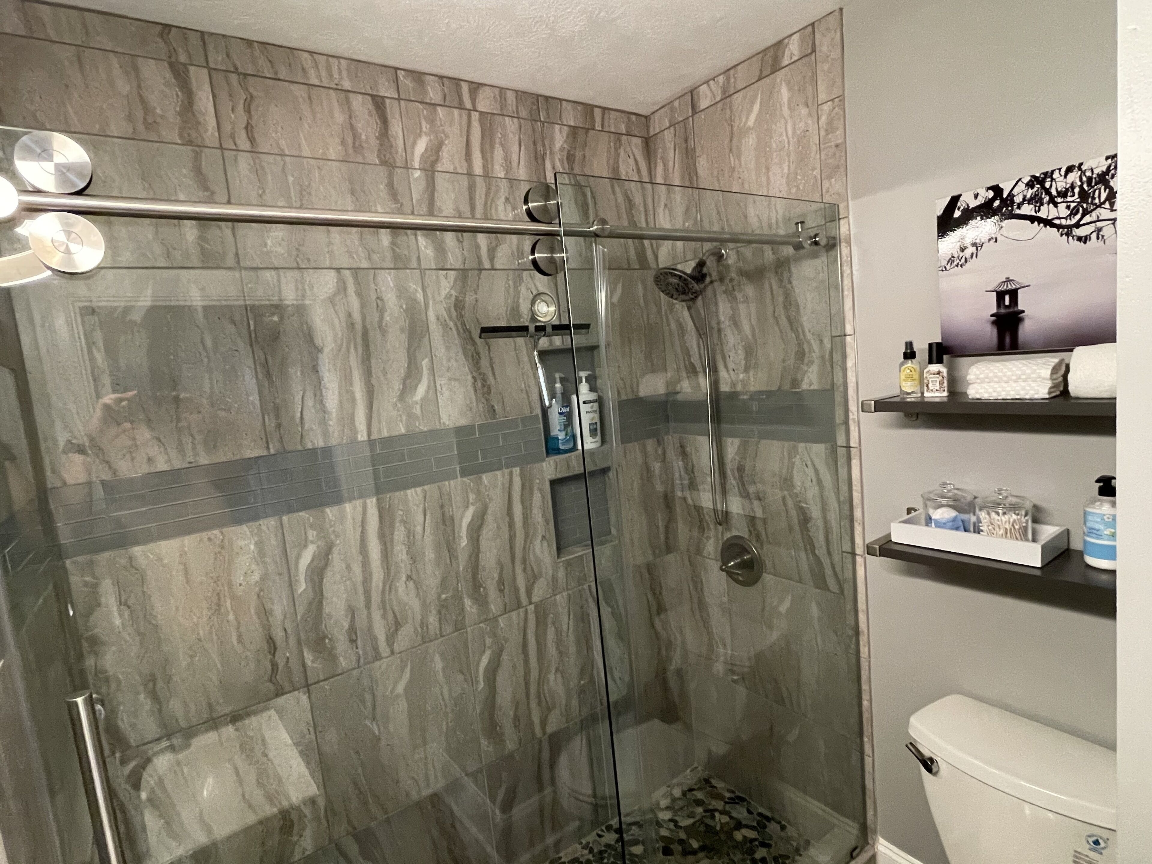 ★ Charming Comfy Cottage Home with a Modern Flair★