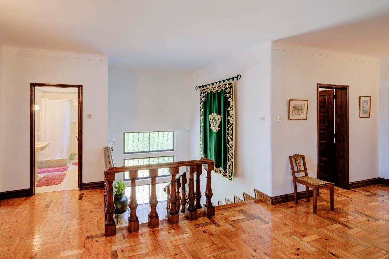 Vila Emilia Country Home is a 7-bedroom villa with the best farm view.