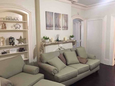 Smart TV. 3 bed apartment, 5 mi to Mohegan/10 to Foxwoods