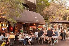 Outdoor dining - ❤SPECIAL PROMO❤ Gorgeous Zen Romantic Cottage in idyllic COCONUT GROVE Pets ok (Miami)