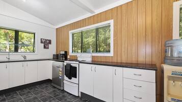 Fridge, microwave, dishwasher, coffee/tea maker