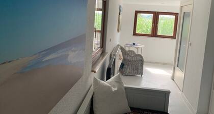 Kleines Versteck im Schilf