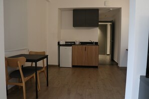 Dining - Sunflower Hotel Apartments, Larnaca (Larnaca)