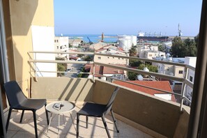 Property grounds - Sunflower Hotel Apartments, Larnaca (Larnaca)