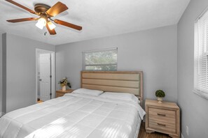 2 chambres, fer et planche à repasser, lit parapluie, Wi-Fi gratuit