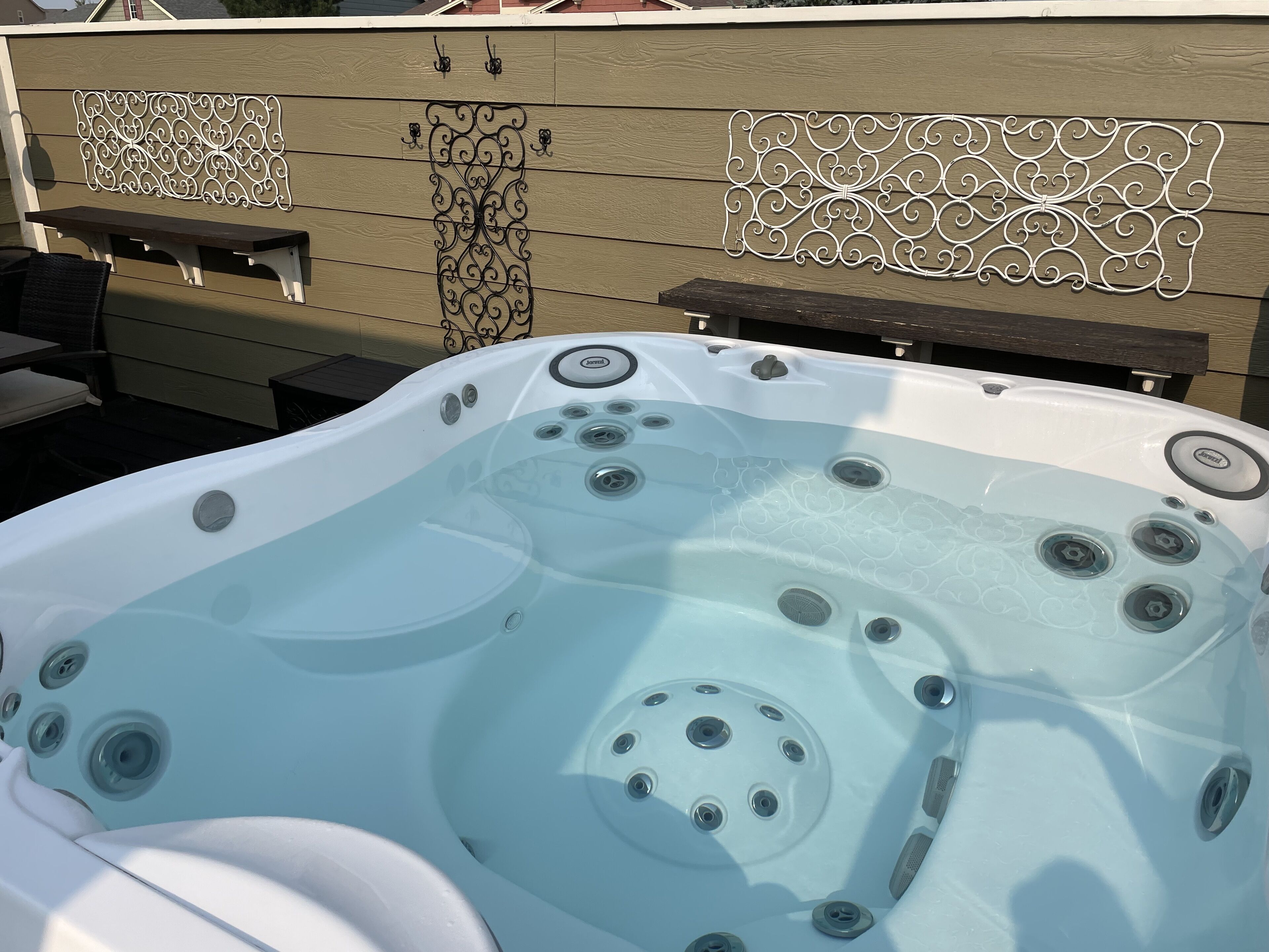 Private Swimming Pool and Hot Tub