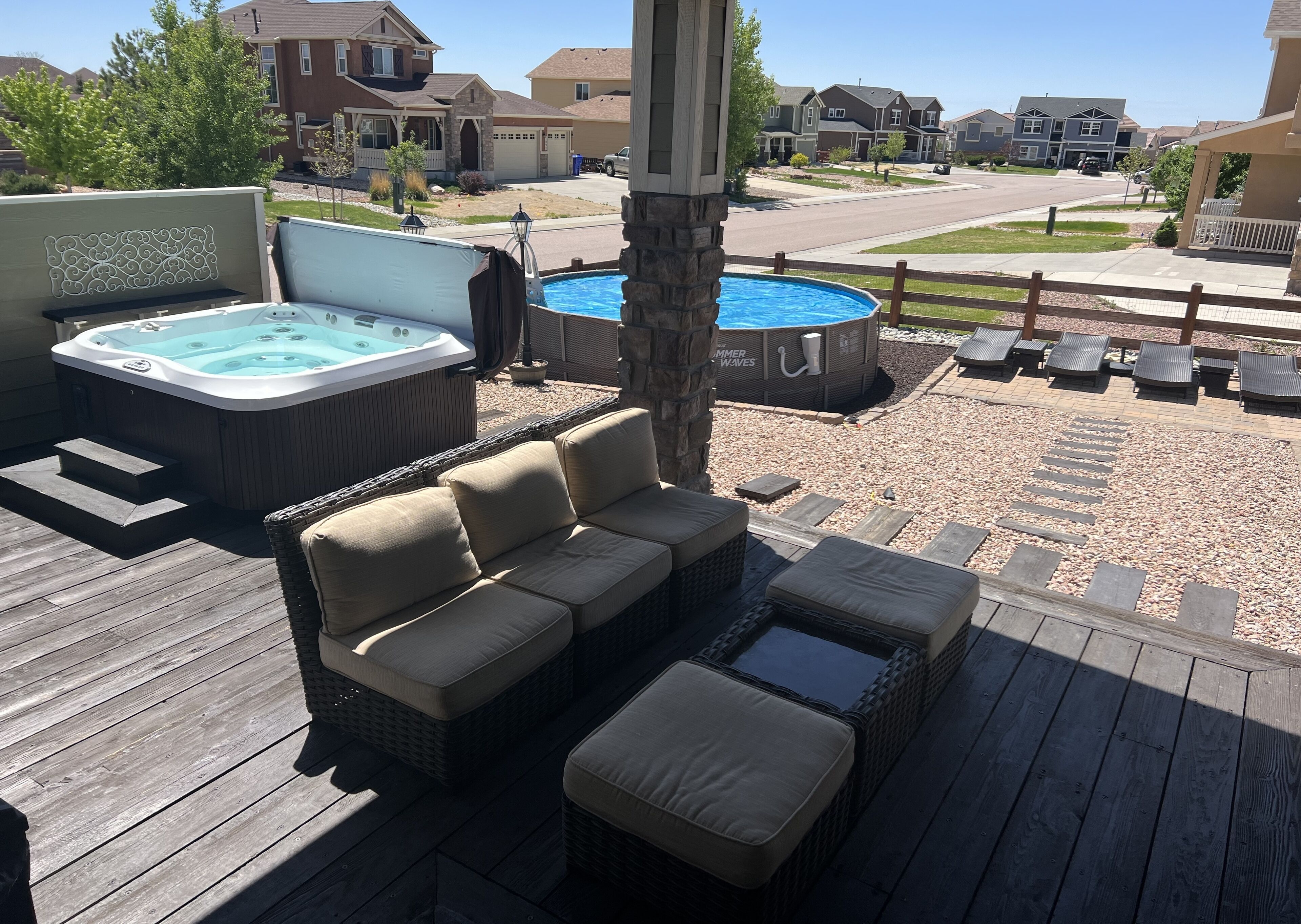 Private Swimming Pool and Hot Tub