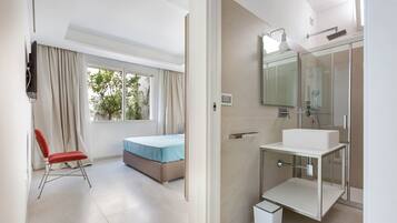 7 camere, accesso a Internet, lenzuola