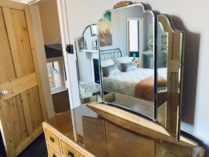 5 Schlafzimmer, Bügeleisen/Bügelbrett, Reisekinderbett, kostenloses WLAN