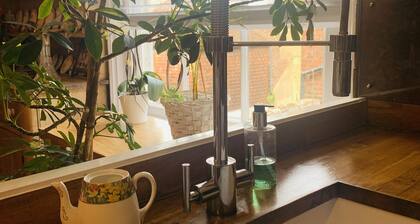 Stunning 18th Century 5 Bed House Old-Town Hastings