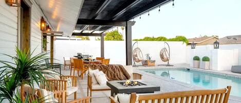 Outdoor pool, a heated pool