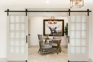 Dining - Old Town Home w/ Heated Pool ✴ Arcade ✴ Fire Pit (Scottsdale)