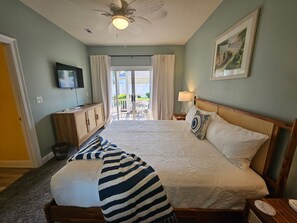 6 bedrooms, iron/ironing board, free WiFi, bed sheets