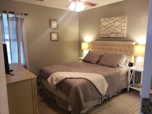 4 soverom, strykejern/-brett, wi-fi og sengetøy