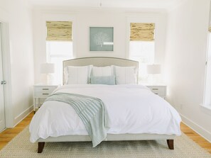 4 bedrooms, WiFi, bed sheets