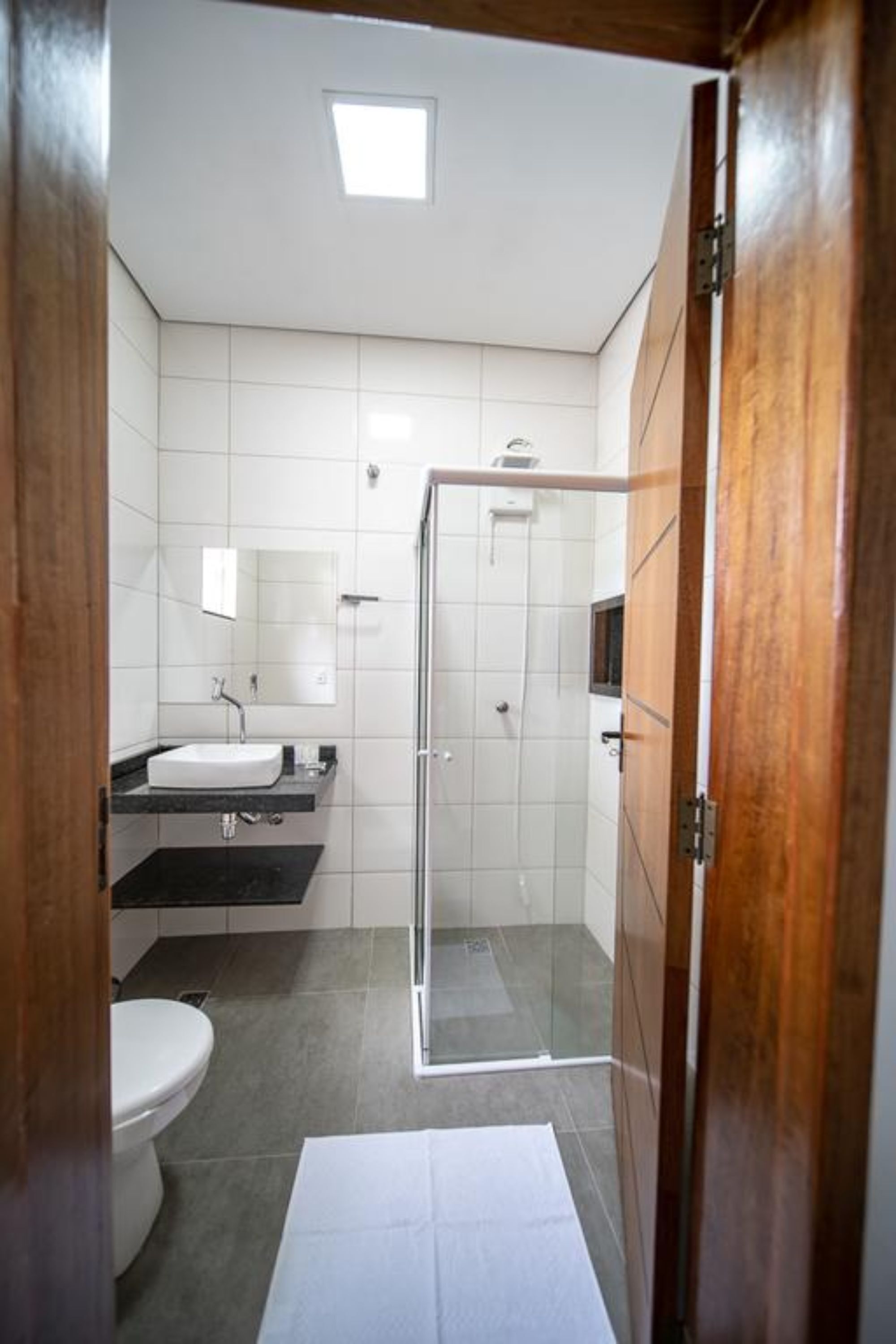 Douche, serviettes fournies
