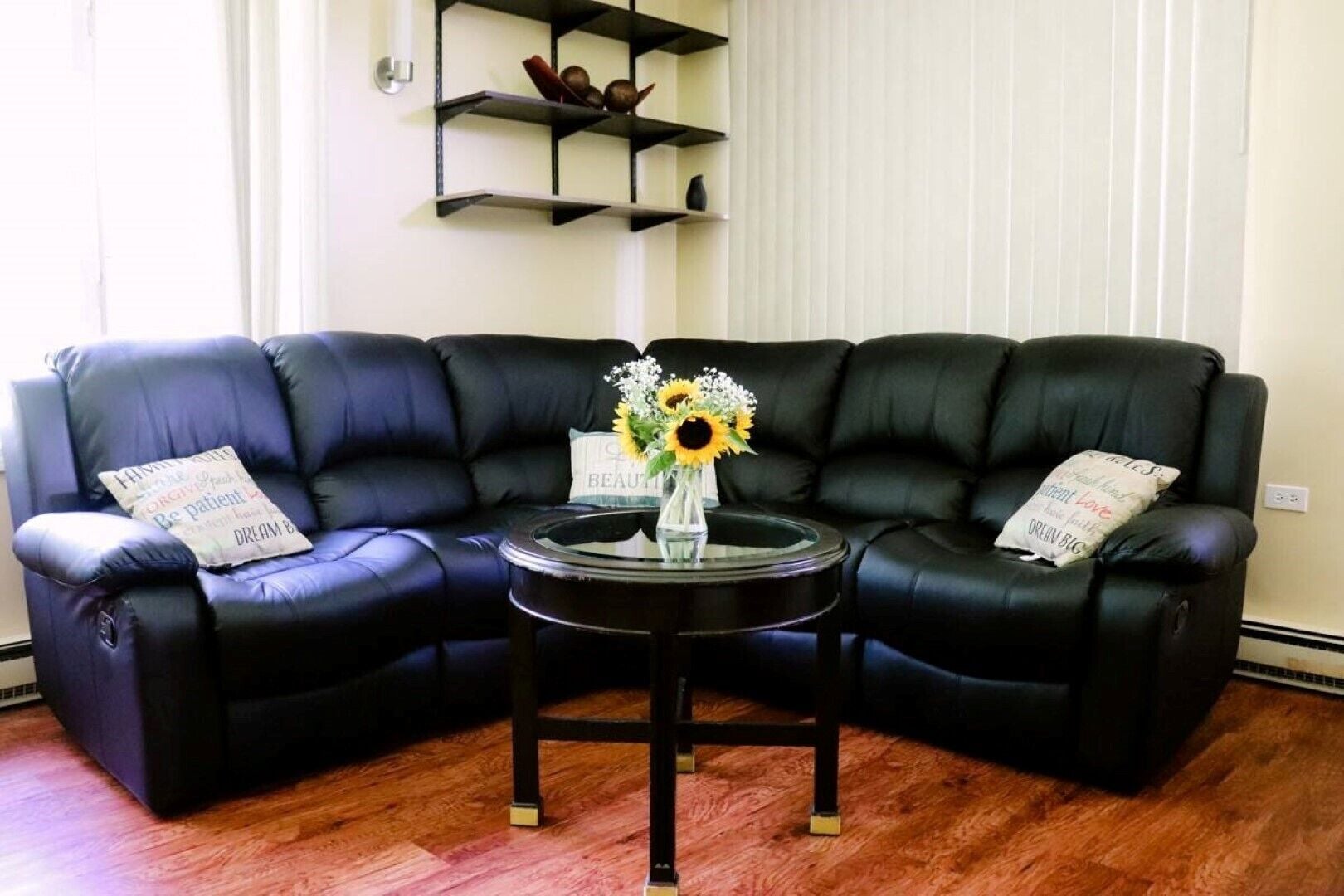 Great 3 Bedroom apartment 2 min to Foxwoods, patio