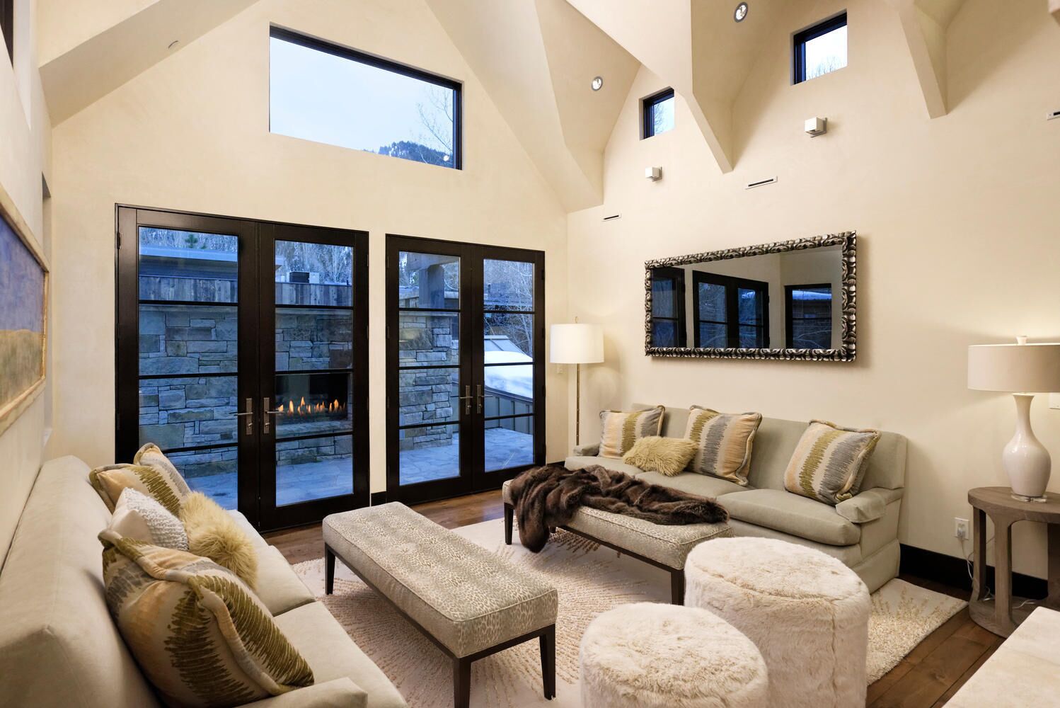 Large Aspen home next to the Hopkins Foot Bridge! Sleeps 12