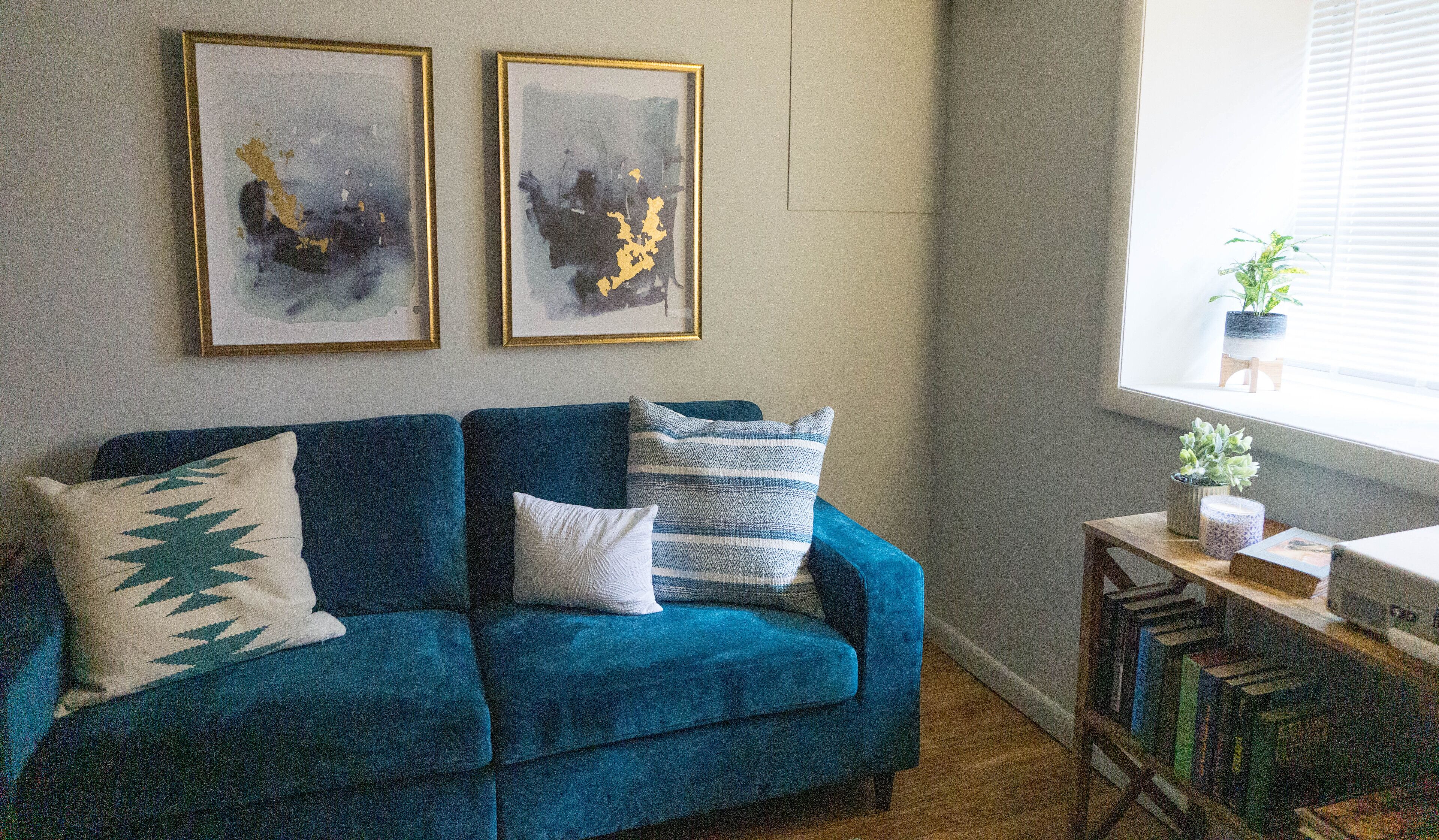 Serenity Apt in DT Charles Town near Harpers Ferry