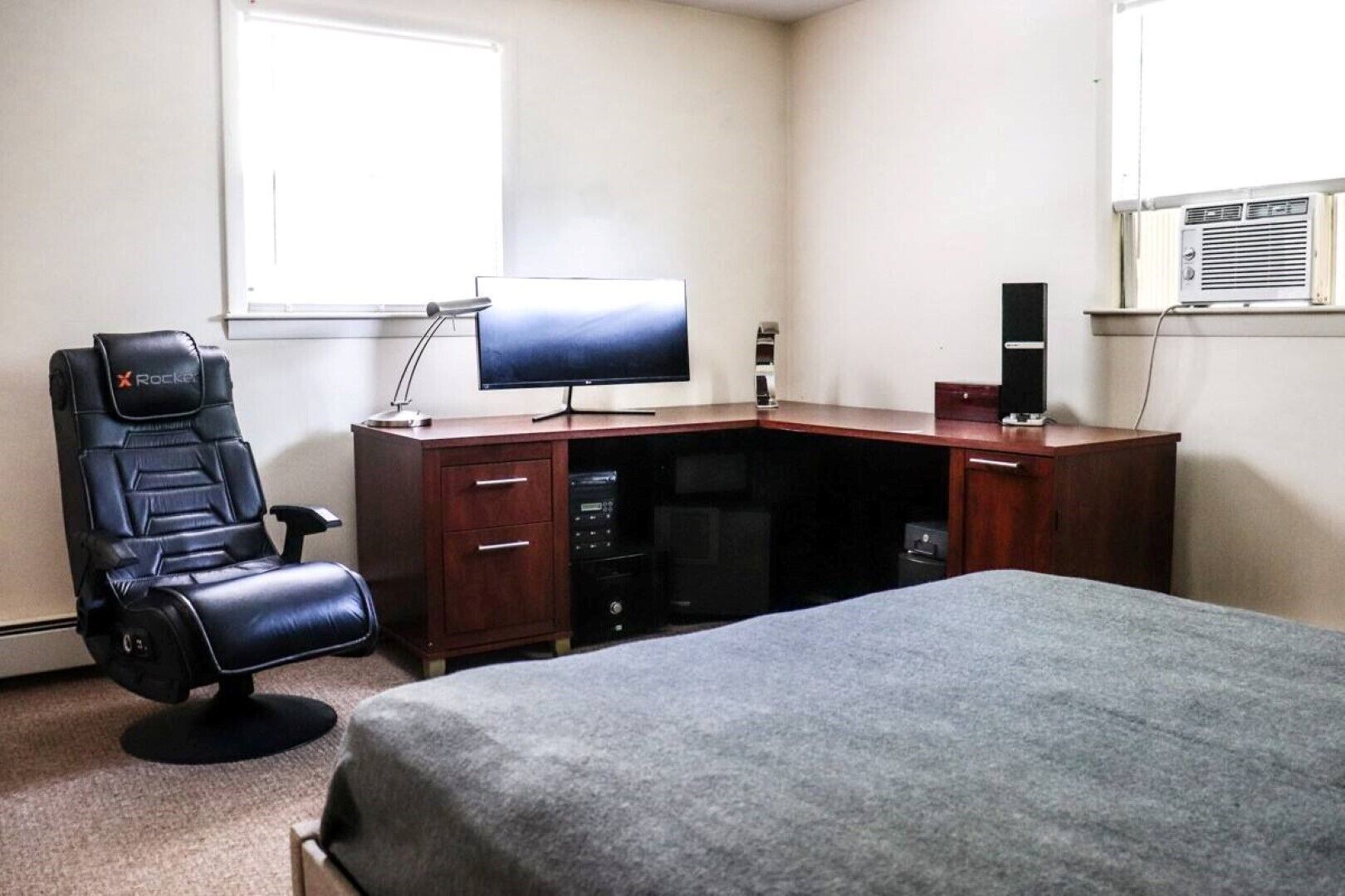 Entire 6 bedroom house 2 mi to Foxwoods, sleeps 12