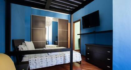 Colorful apt in Milano