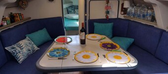 Charter com Pernoite no Veleiro Moana