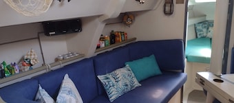 Charter com Pernoite no Veleiro Moana