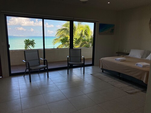 Deluxe Room Beachfront