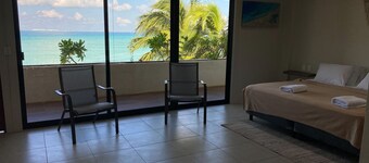 Deluxe Room Beachfront