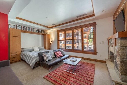 Northstar Village Studio /Catamount/
