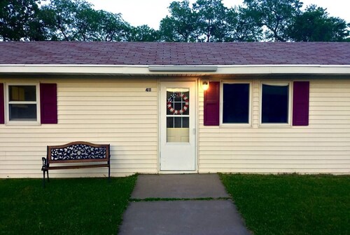 Elisha's Place ~ Close to I-94