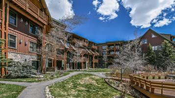 Premium Condo, 2 Bedrooms, Patio, Courtyard View (Tenderfoot Lodge 2611) | Exterior