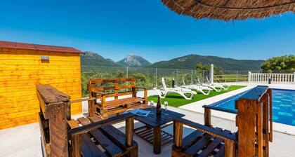 Finca Mesines El Bosque by Ruralidays