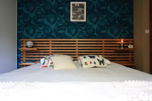 1 bedroom, iron/ironing board, WiFi, bed sheets - Chambre d'hôtes À L'École Buissonnière (Lacrouzette)