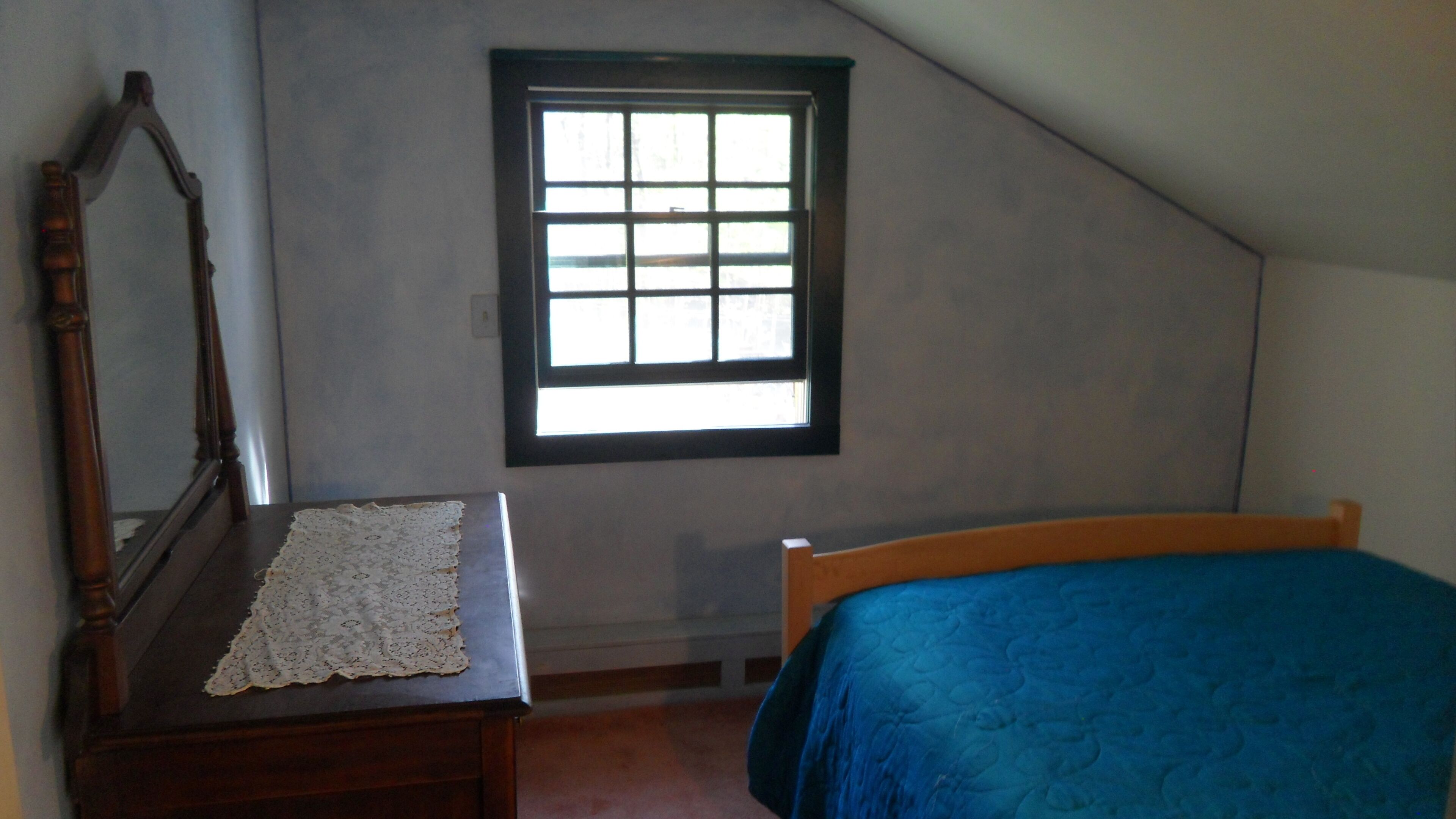 Charming Saugerties Cottage on Creek