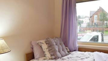 3 chambres, Wi-Fi gratuit, draps fournis