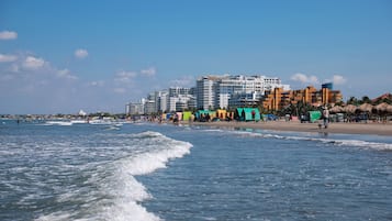Beach nearby, beach towels