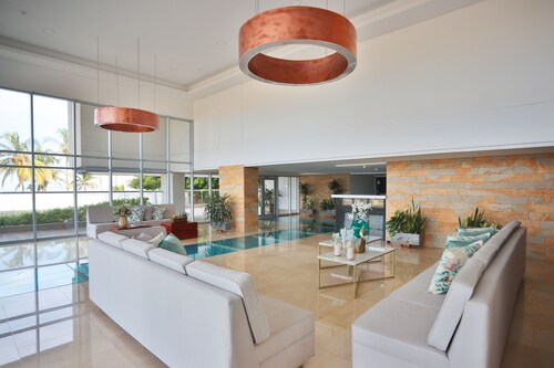 Cartagena Ocean Drive Paradise