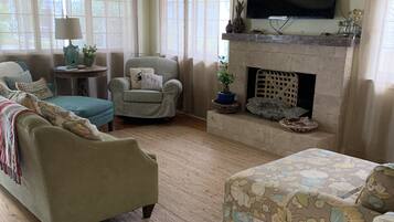Smart TV, books, offices