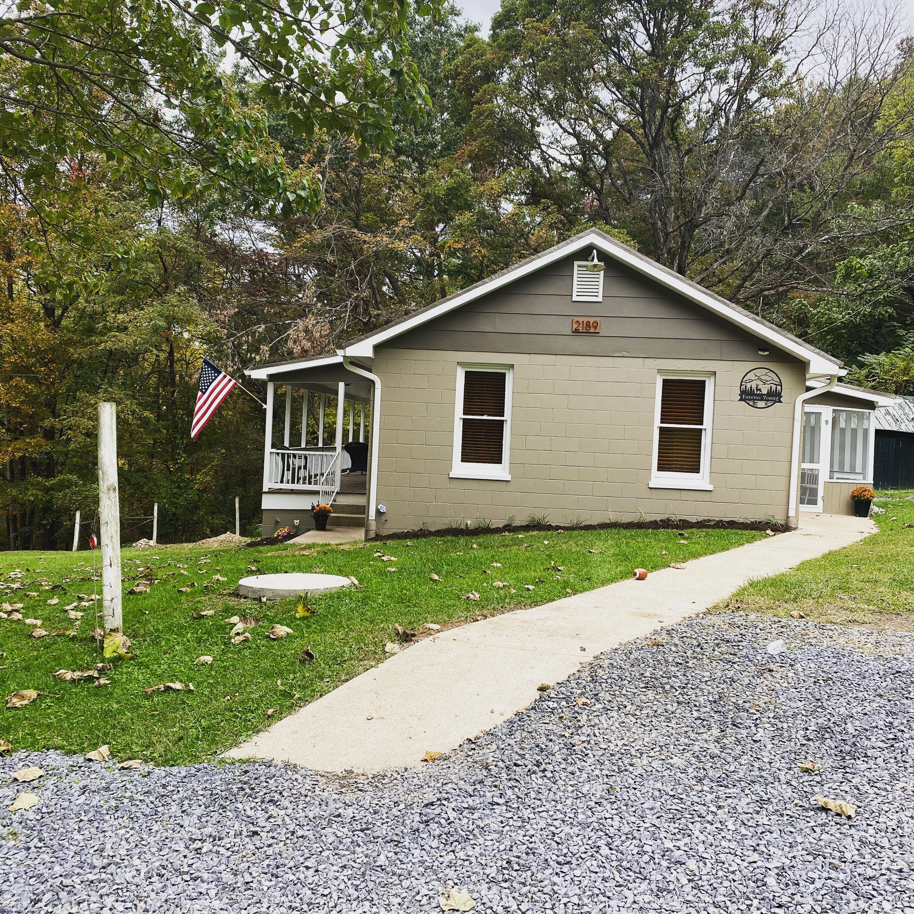 Fully Renovated Mountain Home In The Shenandoah Valley