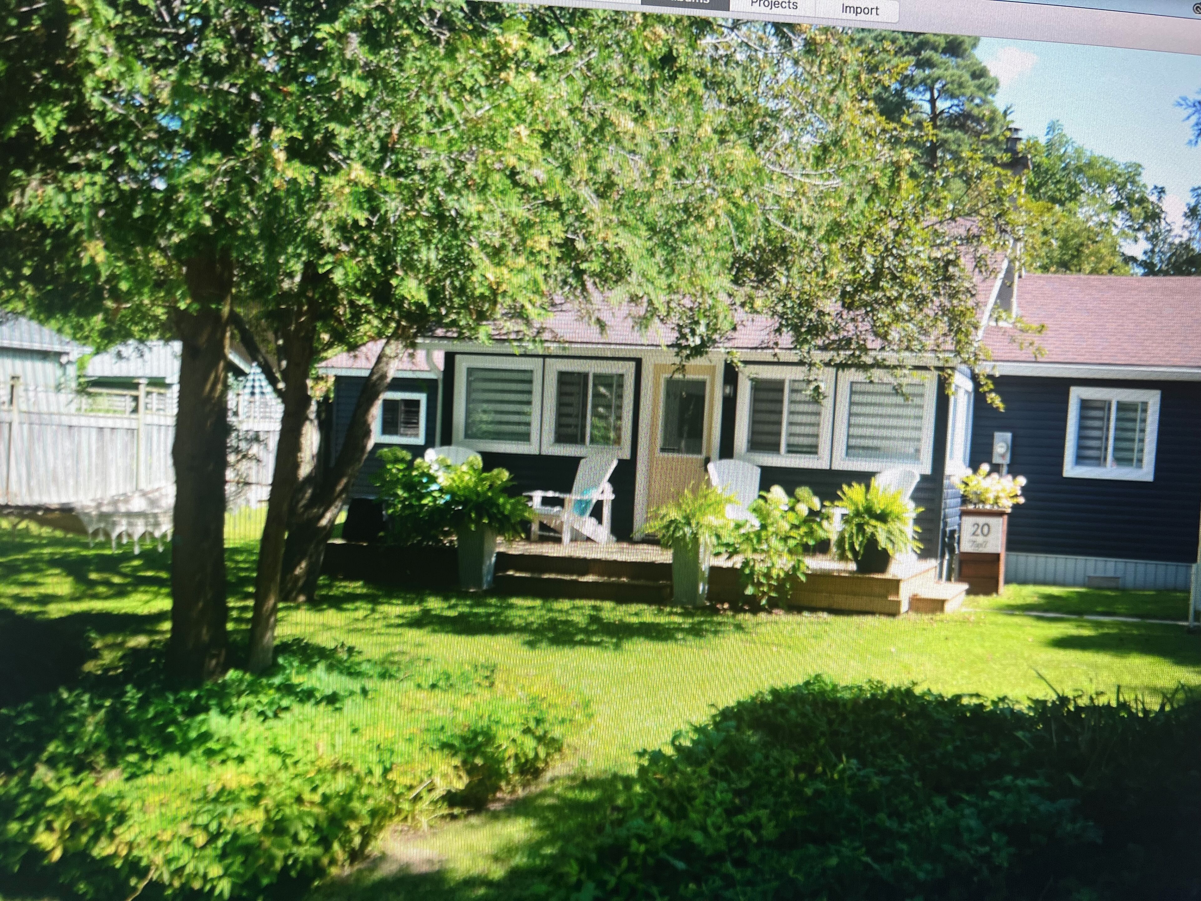 20 Tuyll St - Prime Location