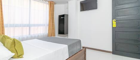 Dobbeltrom | Skrivebord, wi-fi (inkludert) og sengetøy