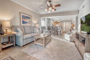 Televisión y reproductor de DVD 