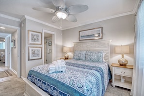 2 bedrooms, iron/ironing board, free WiFi, bed sheets